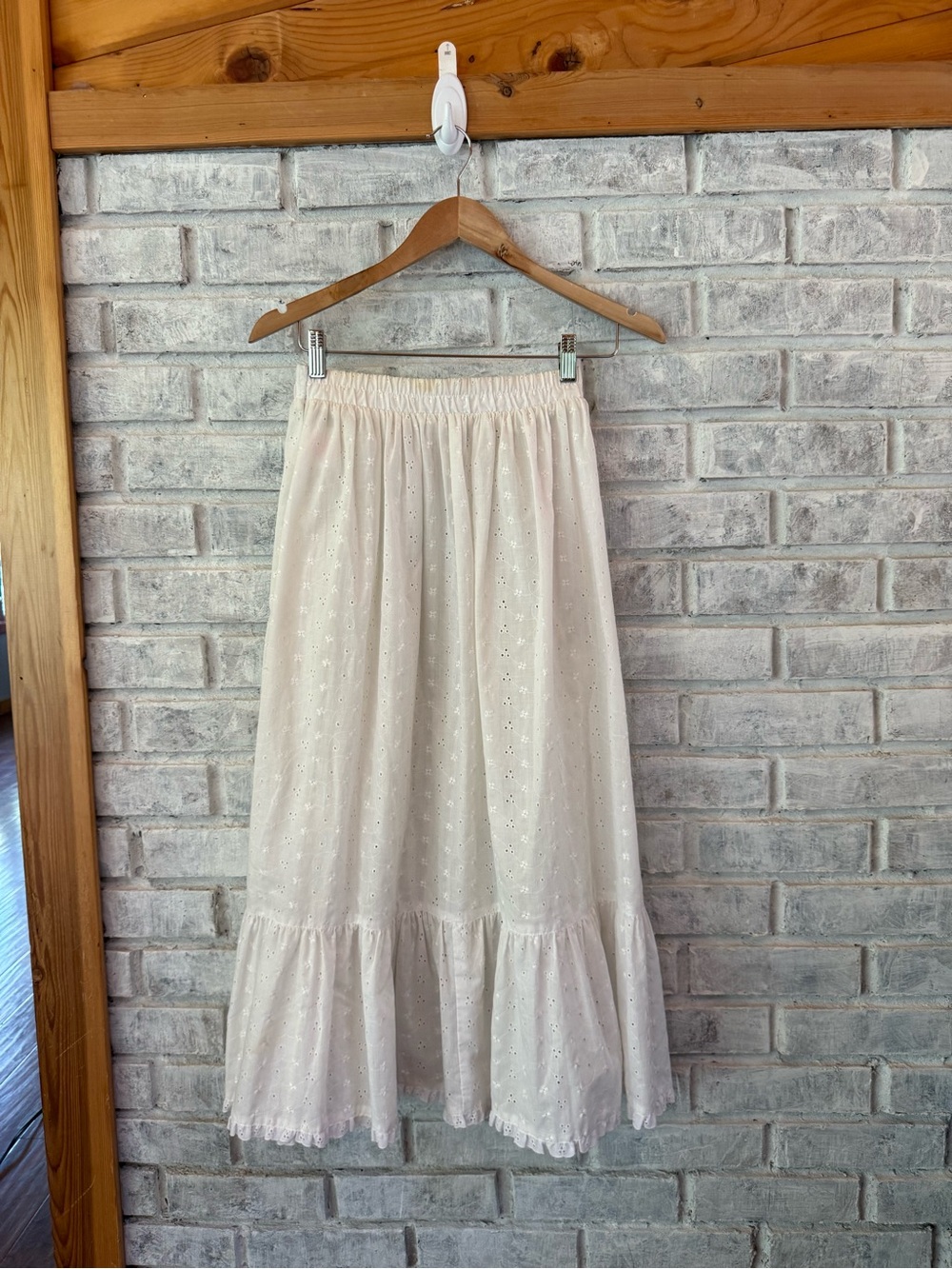 Eyelet Tiered Midi Skirt in Cream